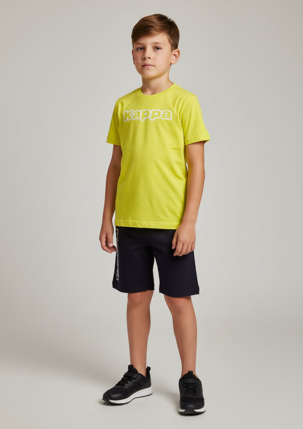 Completo Bambino T-shirt lime + bermuda blu KAPPA - Taglia 7 anni