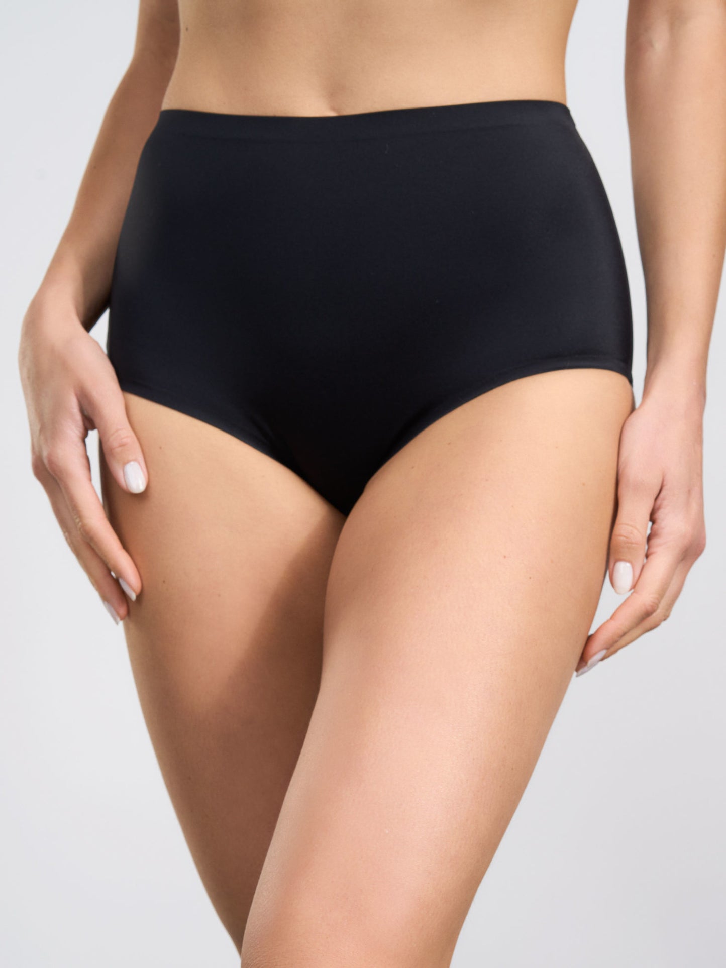 guainetta modello 3151 in microfibra elasticizzata donna AV INTIMO nero taglia 2-8
